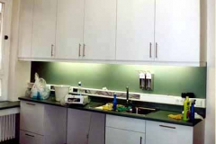 Laborzeile (Arztpraxis) - Schichtstoff