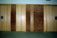 Sporthallentüren - kiefer, lackiert