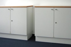 Aktenschrank - beschichtete Spanplatte mit Buchenholzumleimer