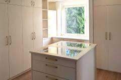 Ankleidezimmer, Dekorplatte Elfenbein