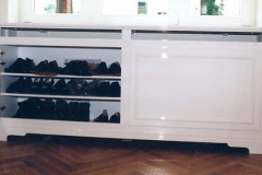 Heizkörperverkleidung mit Schuhschrank
