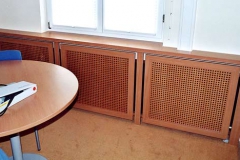 Heizkörperverkleidung (Arztpraxis) - Birnbaum