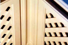 Wandregale und Heizkörperverkleidungen - lackiert