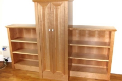 Regalwand mit integrierter Leinwand, Regal mit Schrank für Projektor - Erlenholz furniert