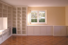 Bücherregal mit sideboard und Tisch - weiß lackiert