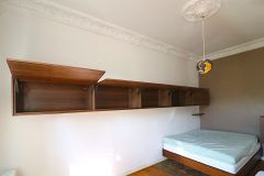 Hängeschrank, Nußbaum, geölt