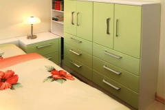 Schlafzimmerschränke, Bettumbauung, Heizkörperverkleidung, Regale - MDF lackiert