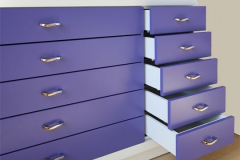 Sideboard auf unsichtbaren Rollen - MDF lackiert